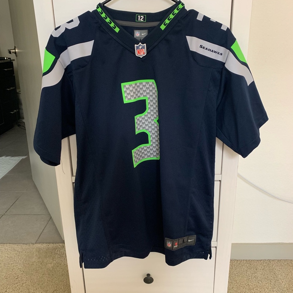 Youth Seahawks jersey. Nike. Perfect condition.
